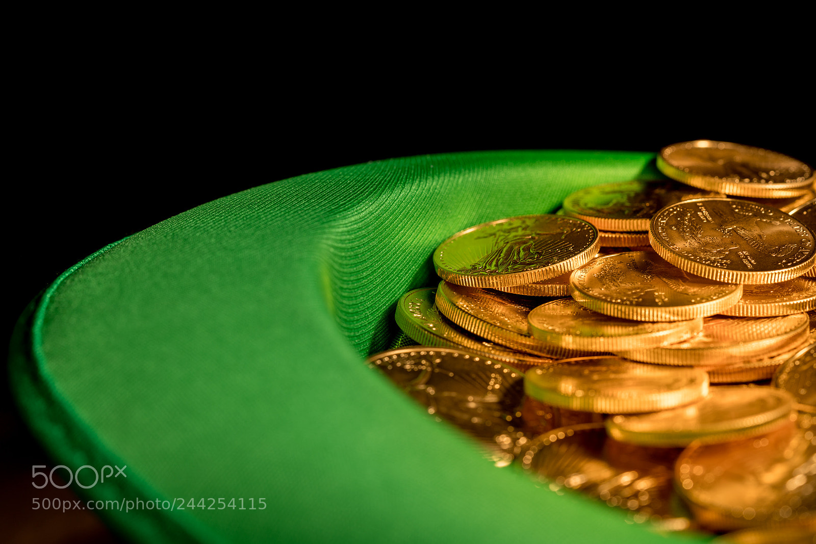 Sony a7R II sample photo. Pile of pure gold photography
