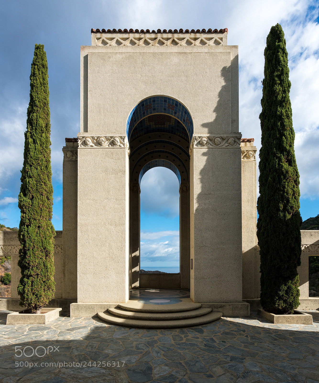 Sony a7R II sample photo. Wrigley memorial and botanic photography