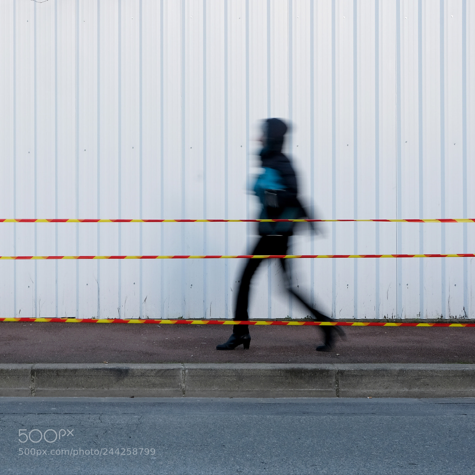 Fujifilm X-T20 sample photo. Red & yellow lines photography