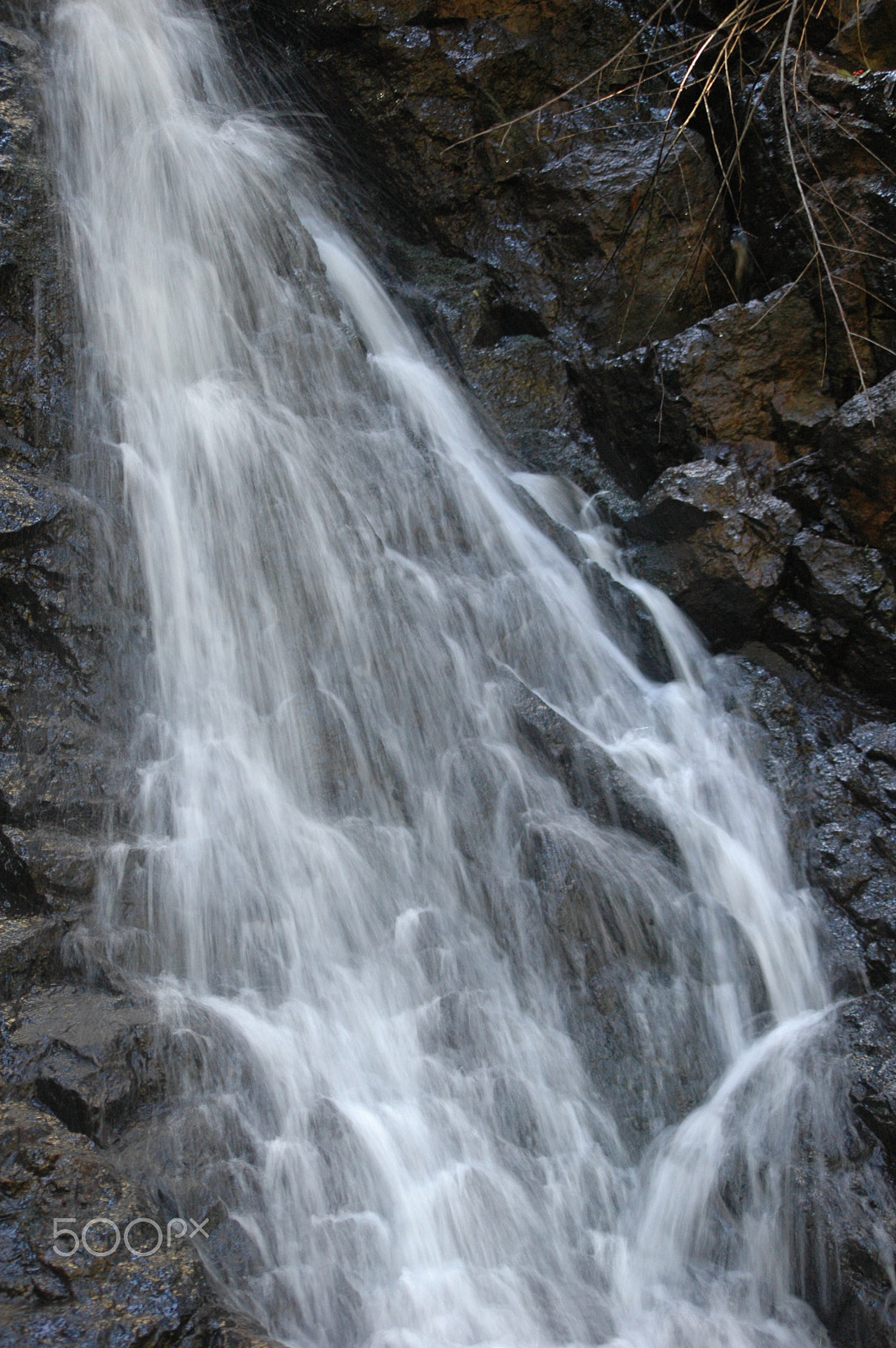Nikon D70 + Sigma 55-200mm F4-5.6 DC sample photo. Water cascade photography