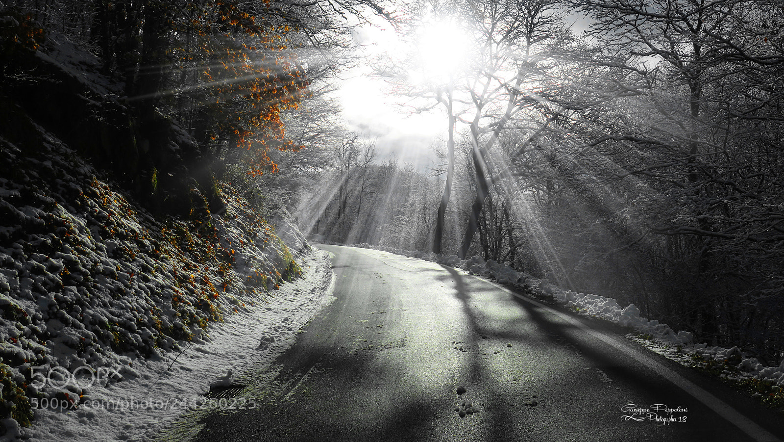 Canon PowerShot G3 X sample photo. Rays of light photography
