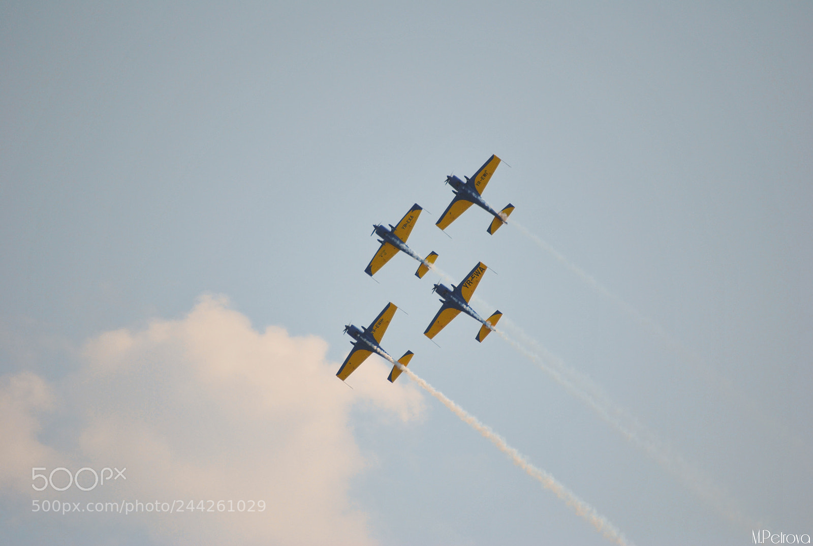 Nikon D3000 sample photo. Airplanes photography