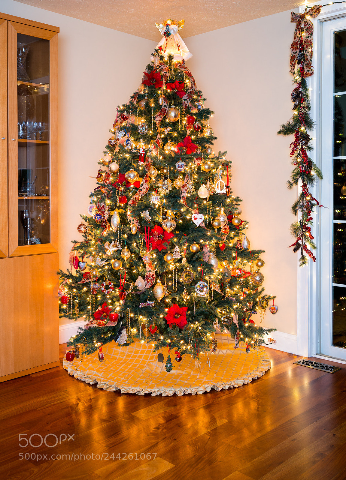 Sony a7R II sample photo. Decorated christmas tree in photography