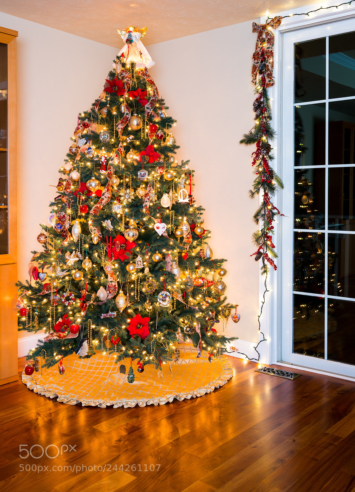 Sony a7R II sample photo. Decorated christmas tree in photography
