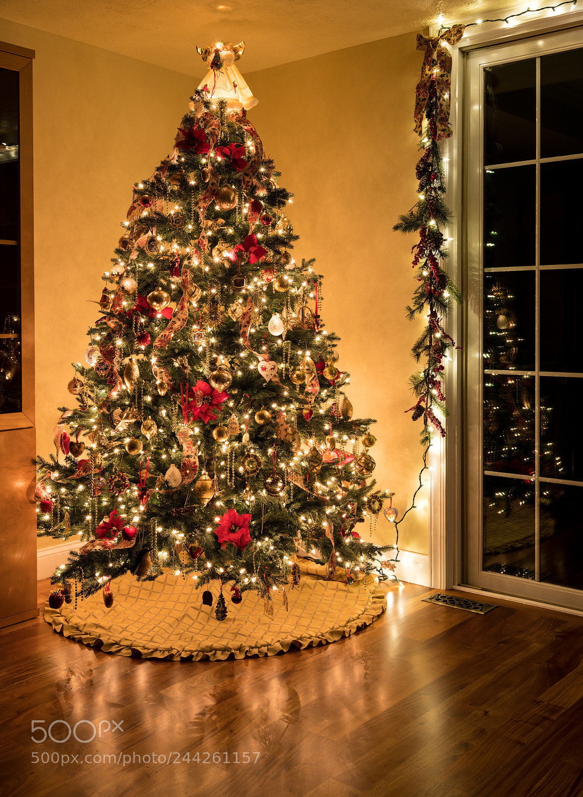Sony a7R II sample photo. Decorated christmas tree in photography