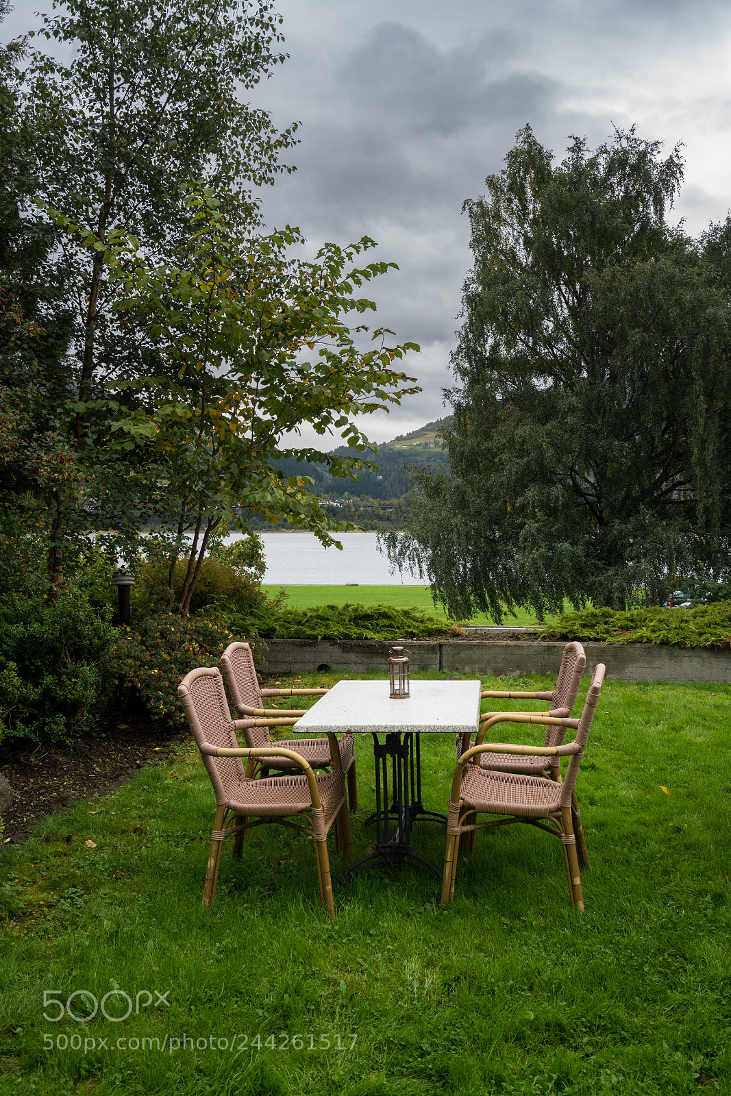 Sony a7R II sample photo. Table and chairs on photography