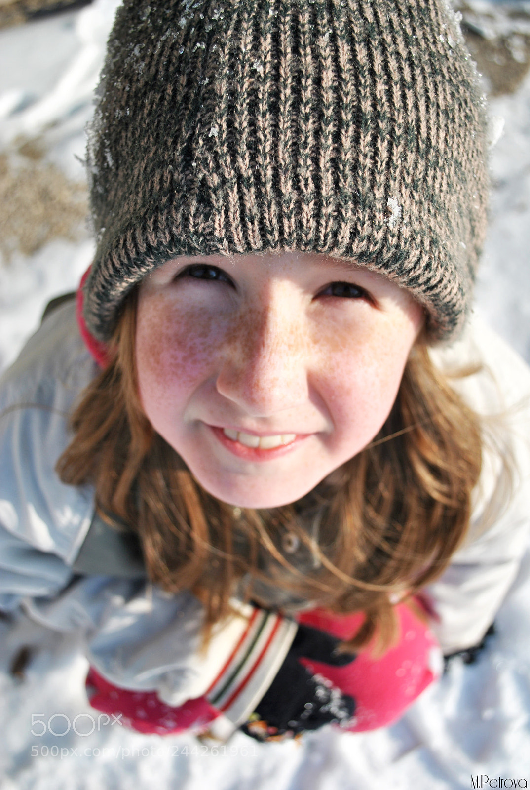 Nikon D3000 sample photo. Winter child photography