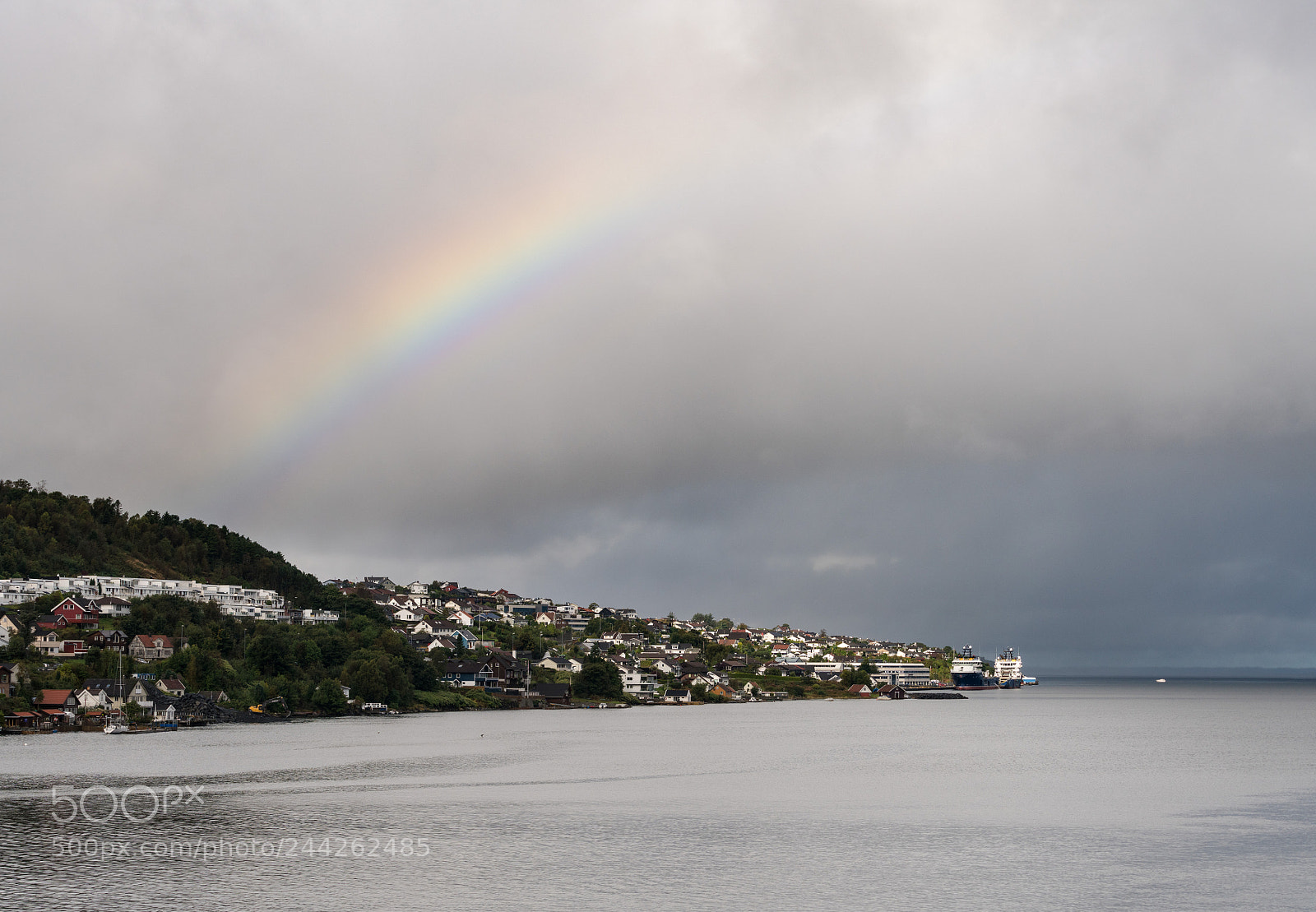 Sony a7R II sample photo. Houses on the headland photography