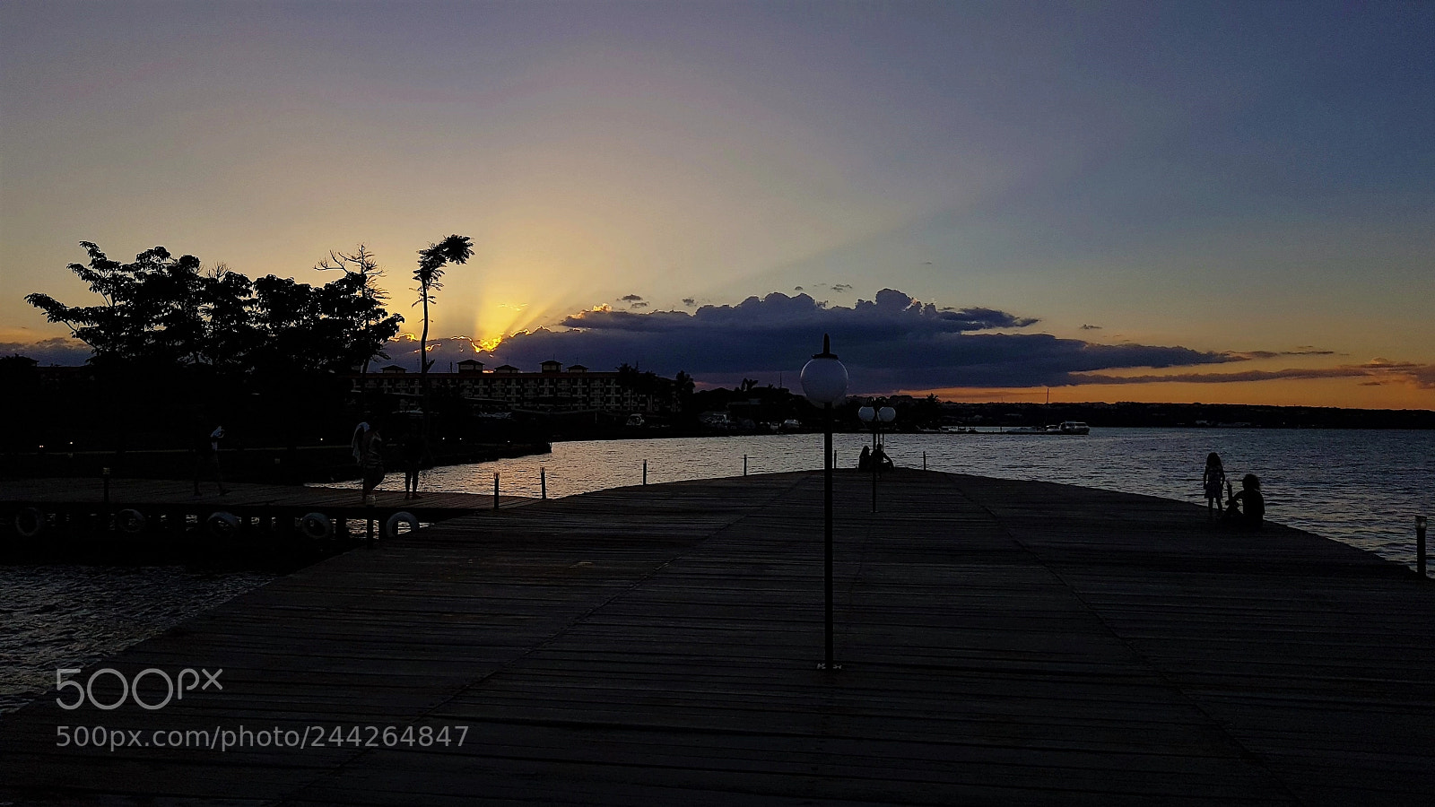 Samsung Galaxy S8 sample photo. Nightfall on paranoá lake photography