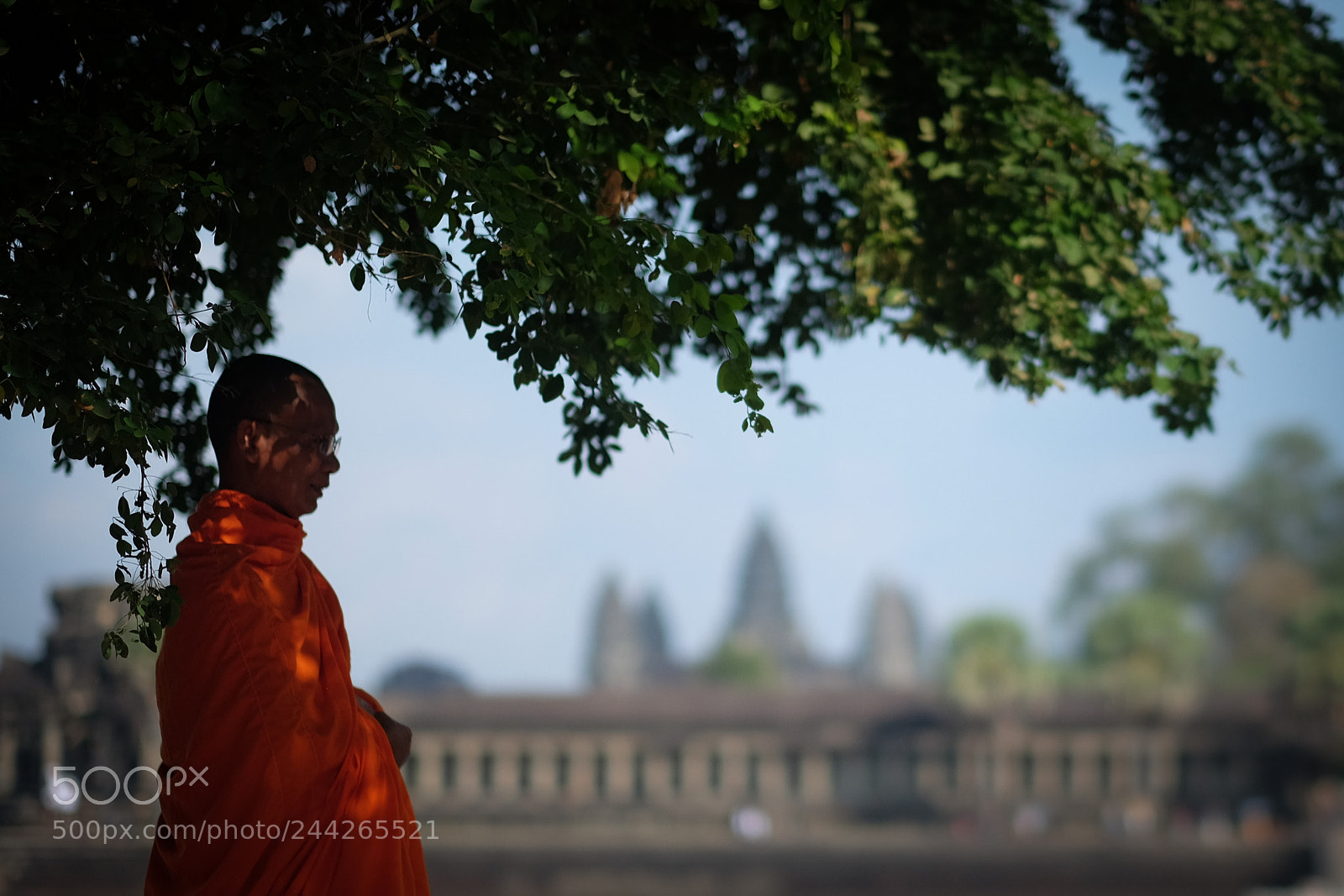 Fujifilm X-T1 sample photo. Monk & angkor wat / cambodia photography
