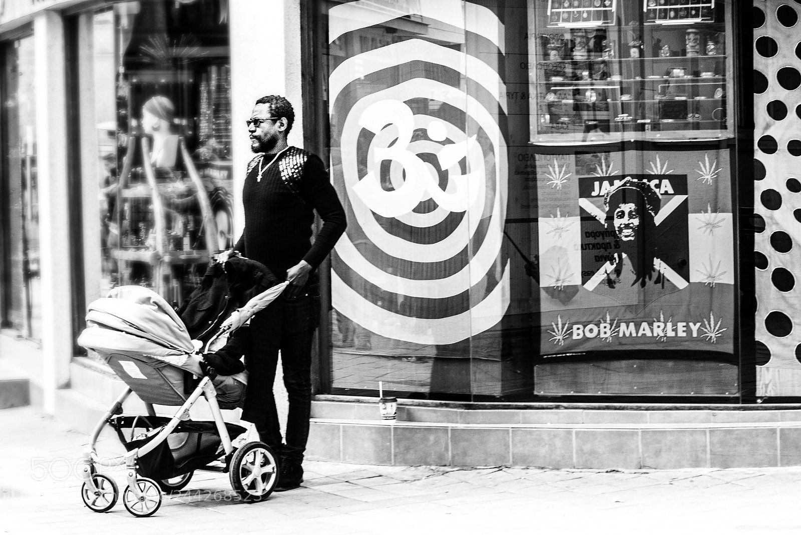 Nikon D800 sample photo. Modern people photography
