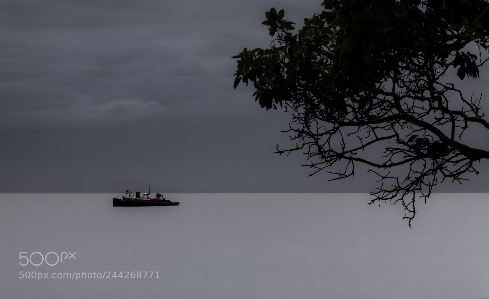 Canon EOS 750D (EOS Rebel T6i / EOS Kiss X8i) sample photo. Quiet sea photography