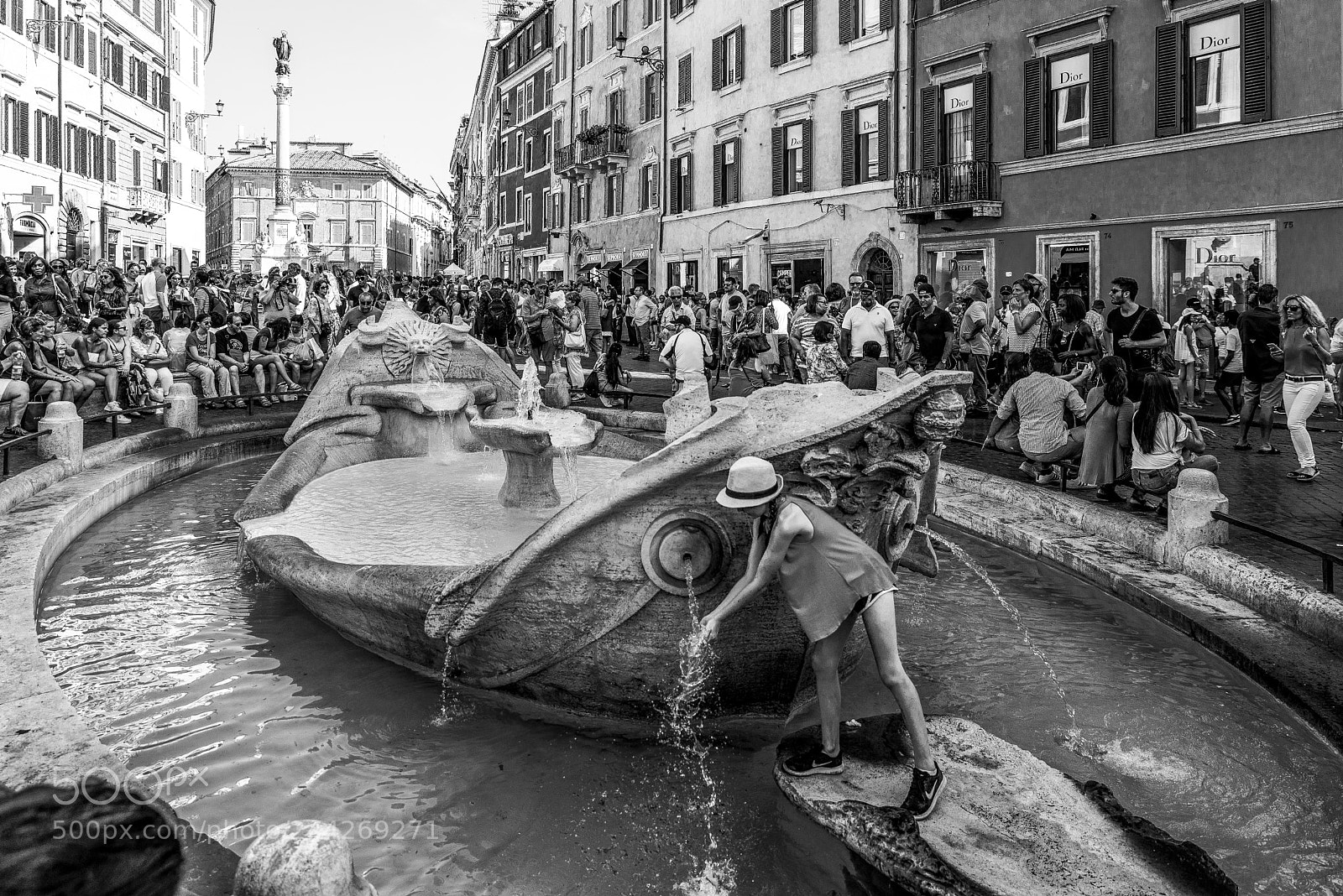 Nikon D610 sample photo. La barcaccia, roma photography