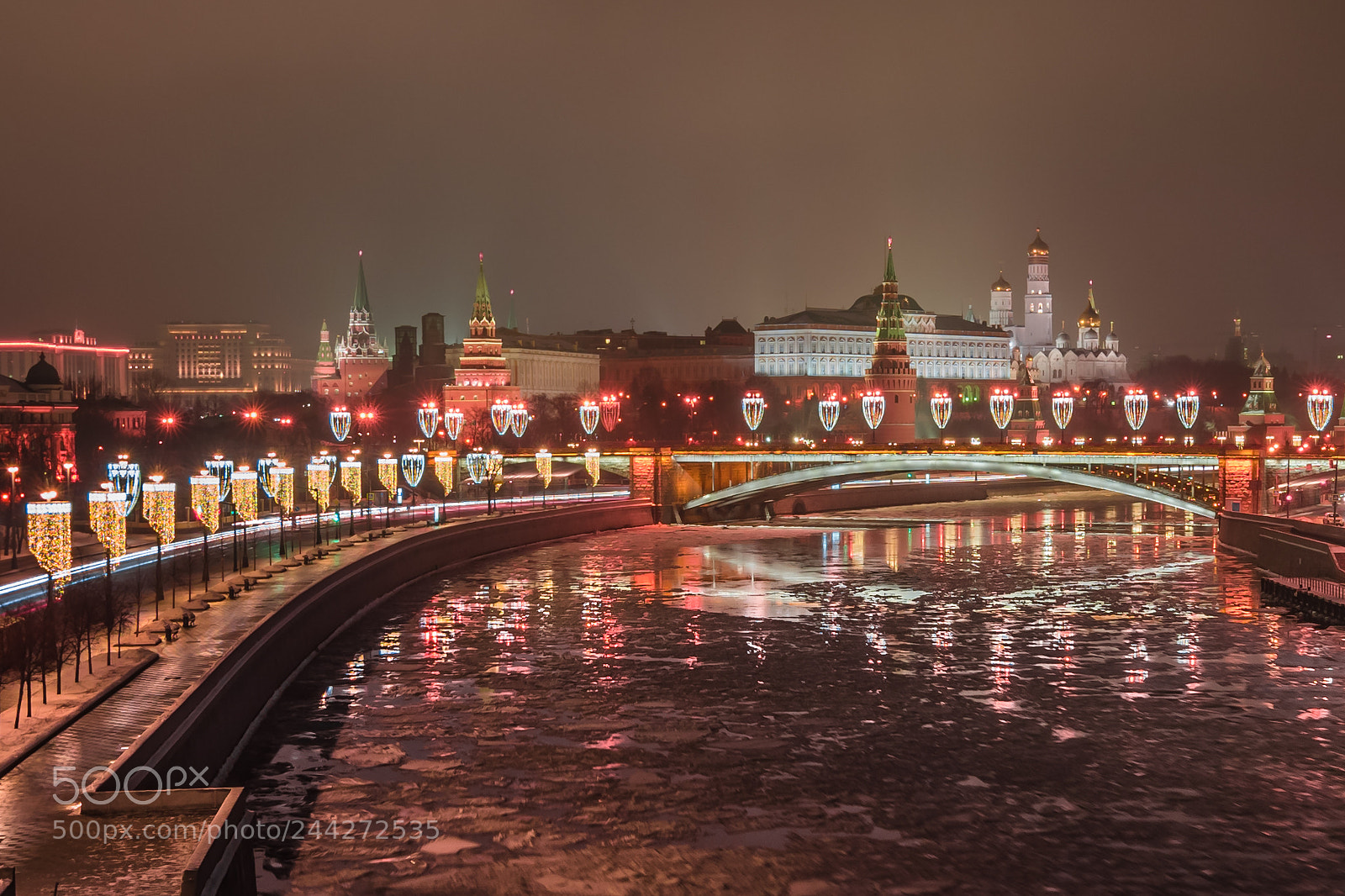 Nikon D810 sample photo. Kremlin light at winter photography
