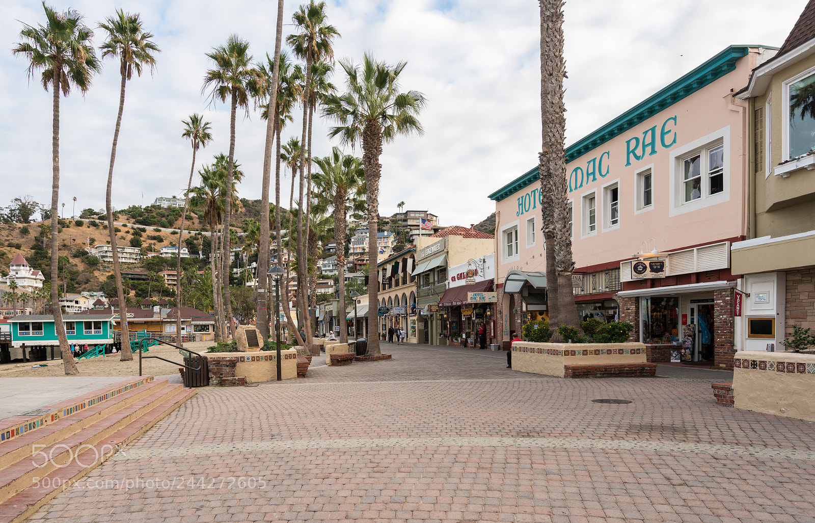 Sony a7R II sample photo. Promenade in avalon on photography