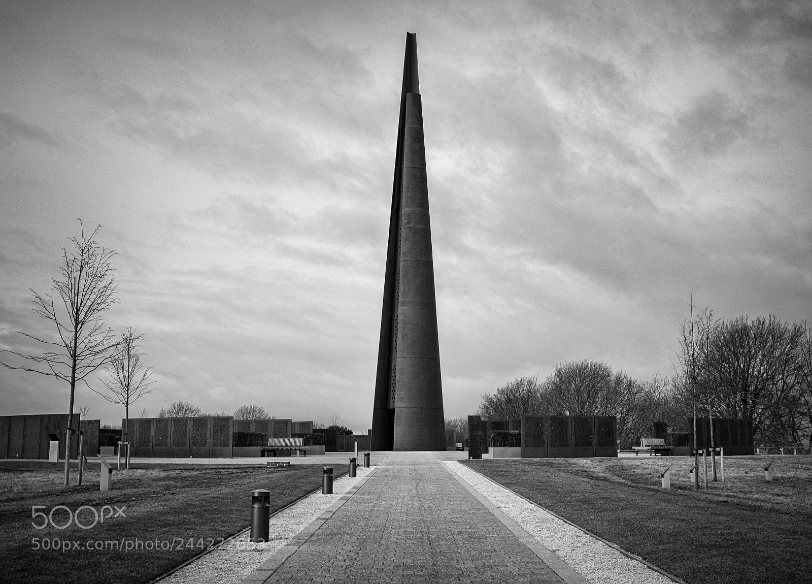 Fujifilm X100F sample photo. Bomber command memorial photography