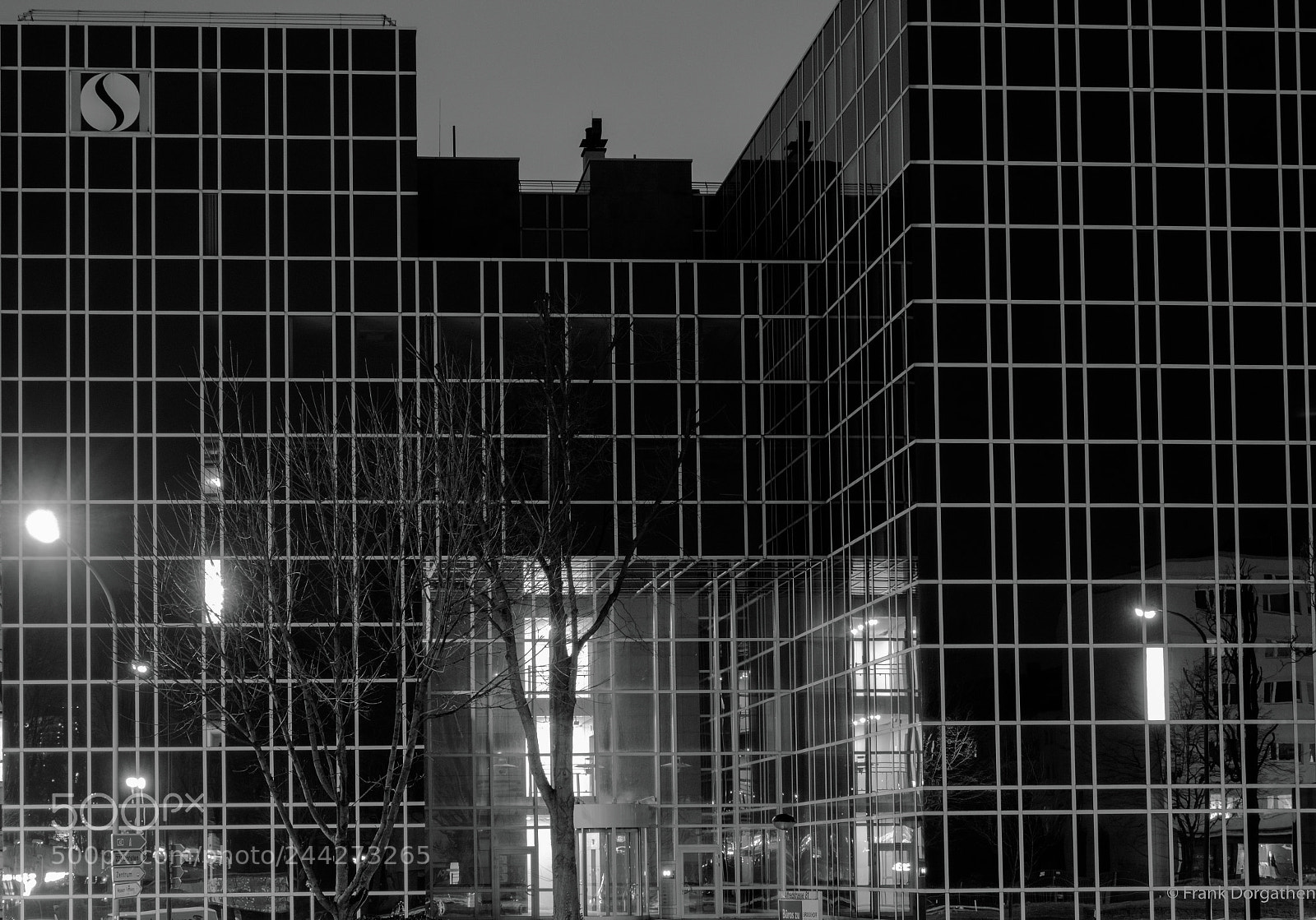 Sony Cyber-shot DSC-RX10 II sample photo. Former building schenker photography