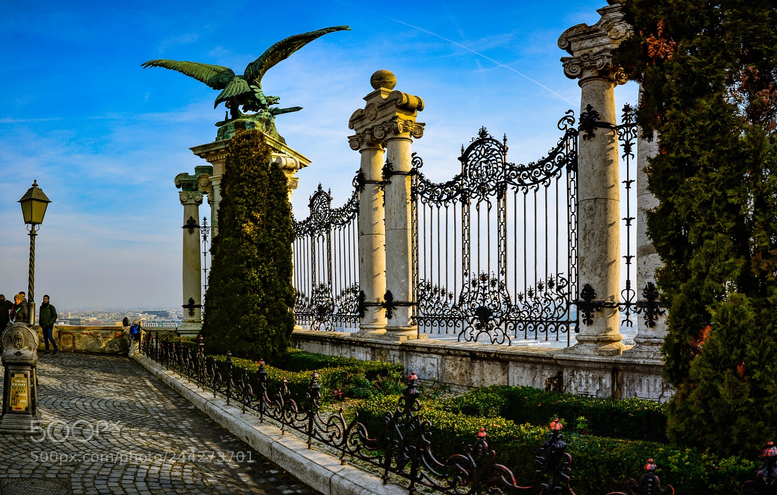 Nikon D5100 sample photo. Turul statue photography