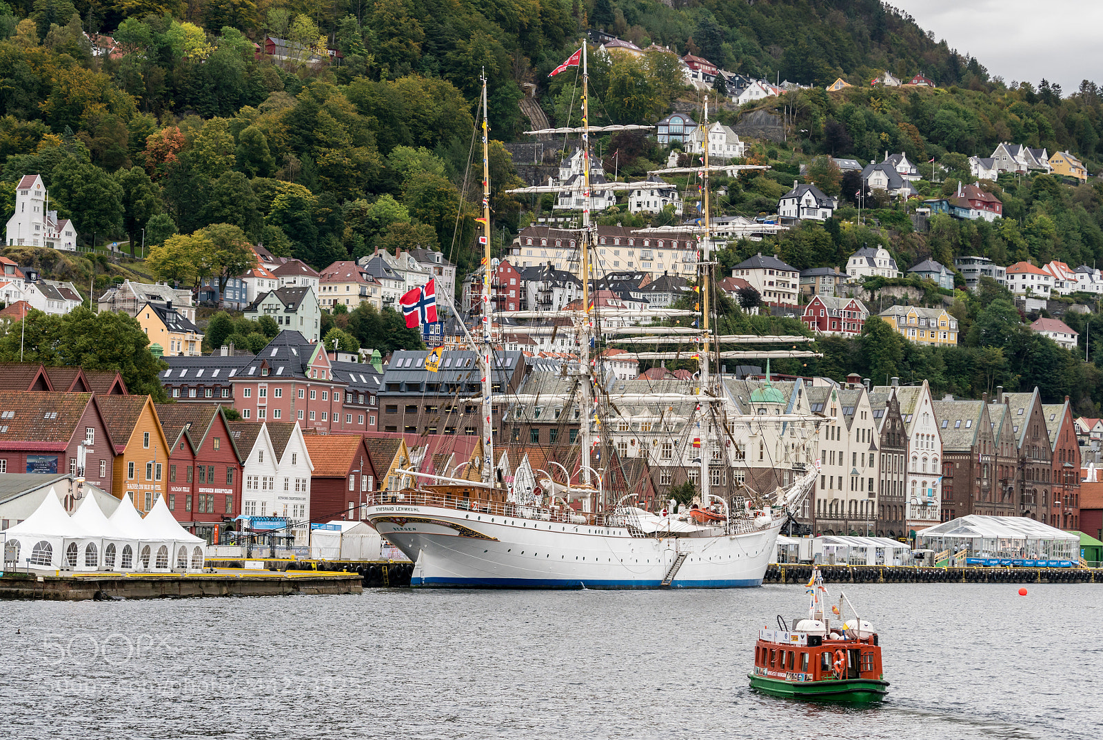 Sony a7R II sample photo. Small passenger ferry approaches photography