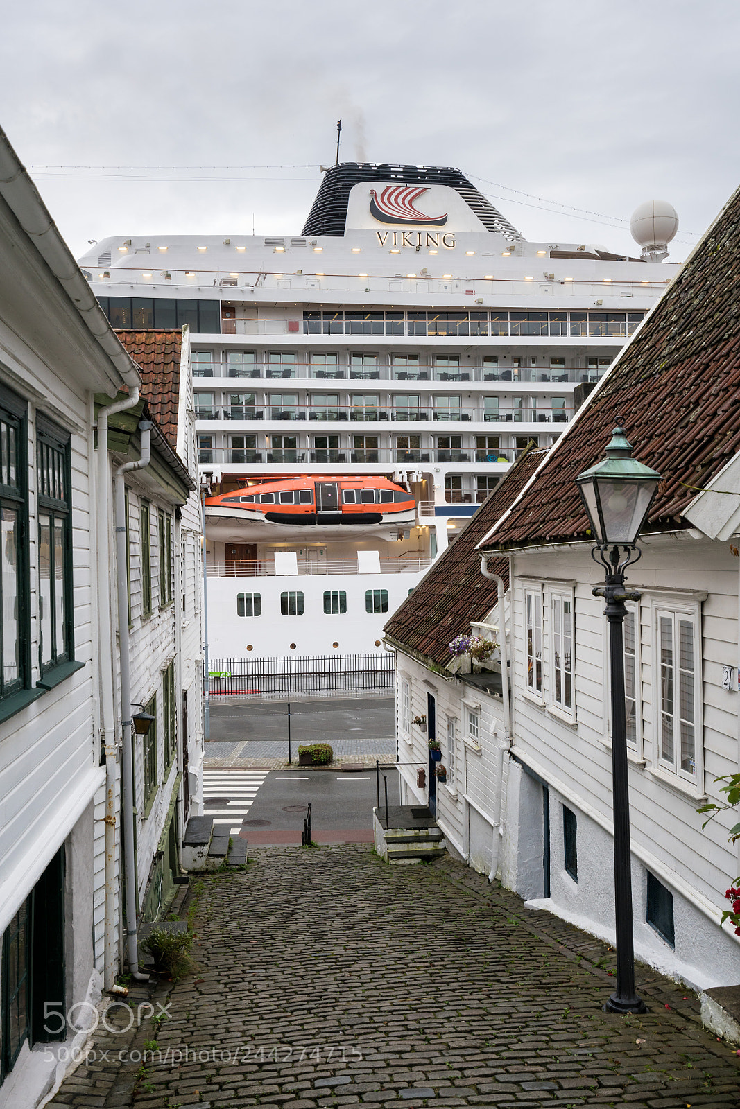 Sony a7R II sample photo. Cruise ship in port photography