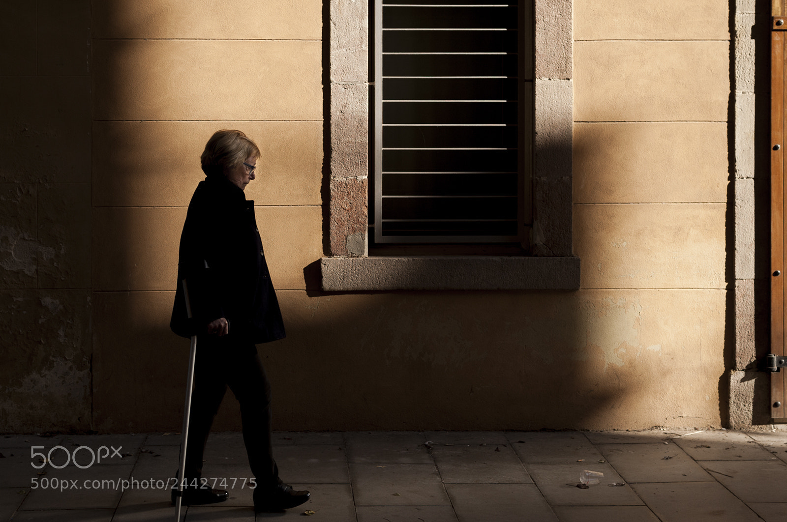 Nikon D700 sample photo. Walking towards the light photography