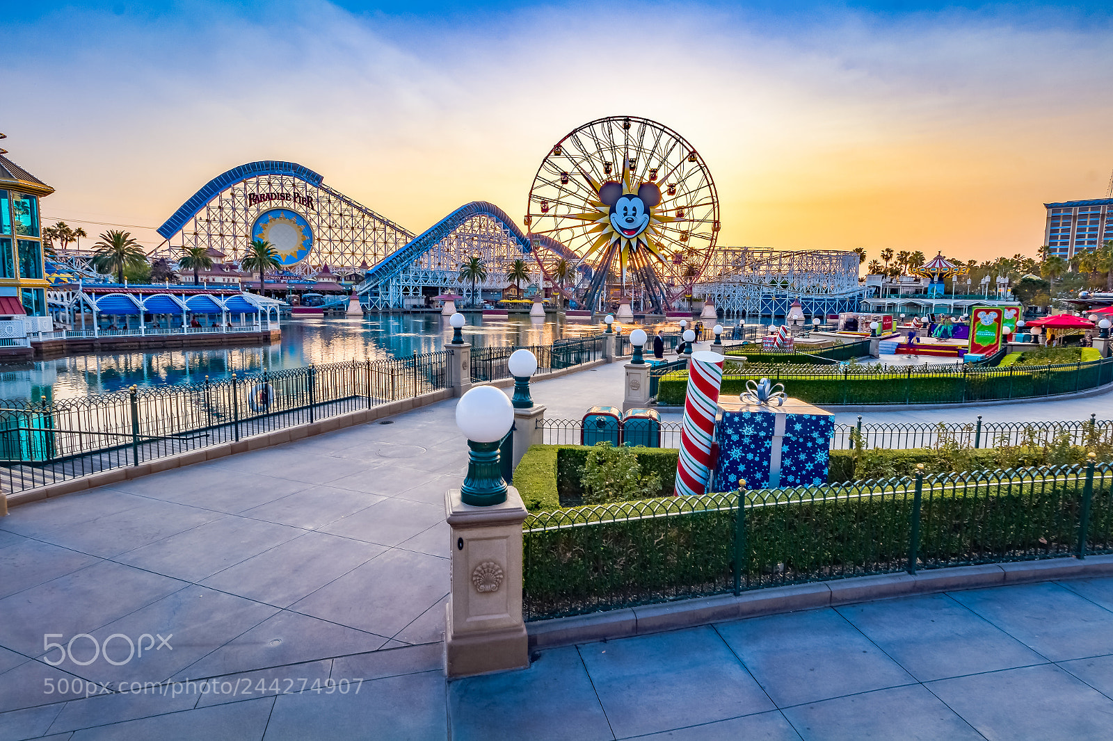 Canon EOS 650D (EOS Rebel T4i / EOS Kiss X6i) sample photo. 2017-12-16 disneyland and california photography