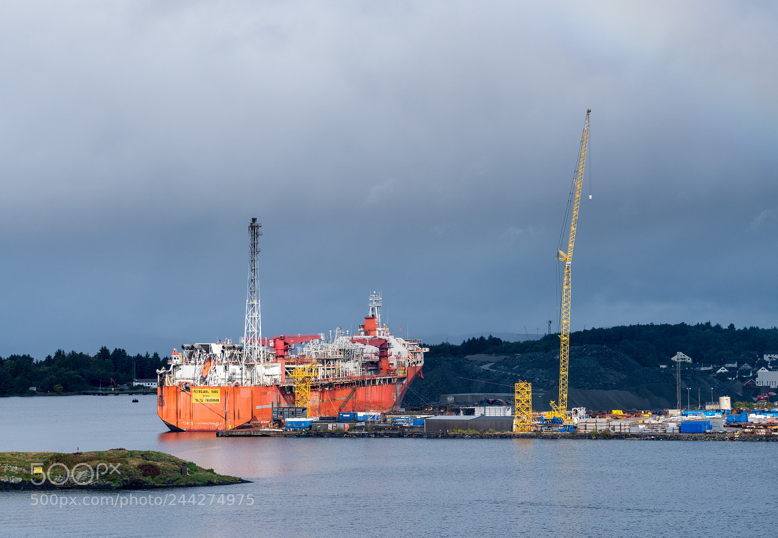 Sony a7R II sample photo. Oil rig construction ship photography