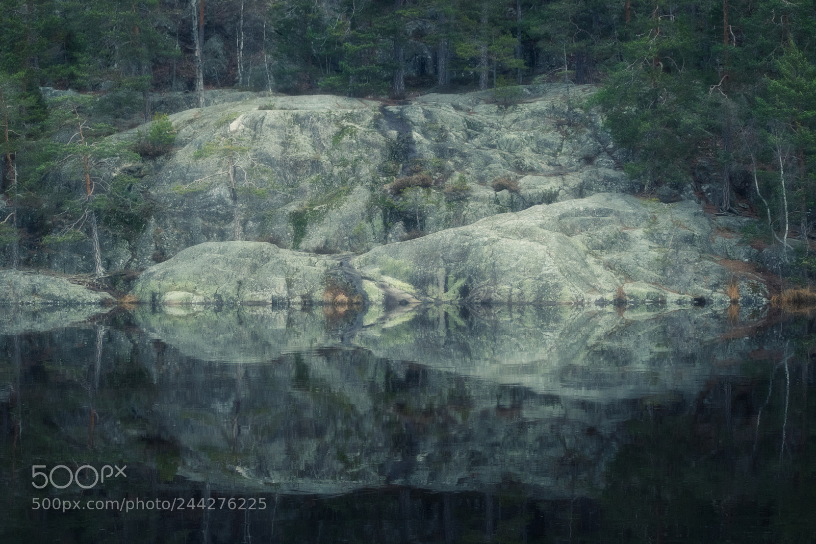 Sony ILCA-77M2 sample photo. Reflecting cliffs photography