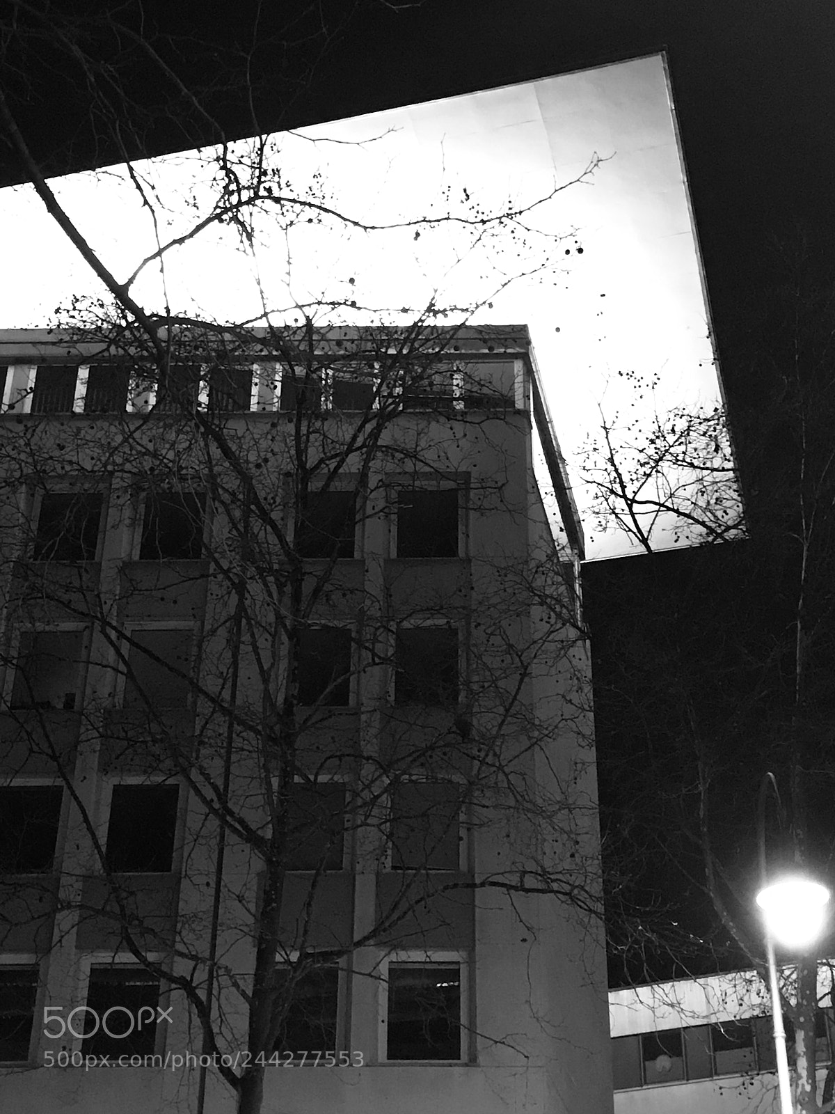 Apple iPhone 7 Plus sample photo. Tief in der nacht photography