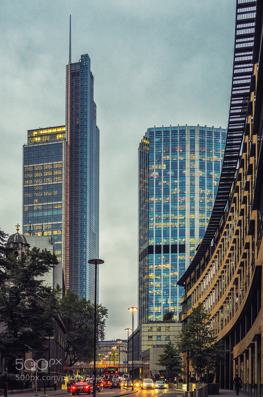 Olympus OM-D E-M5 II sample photo. London photography