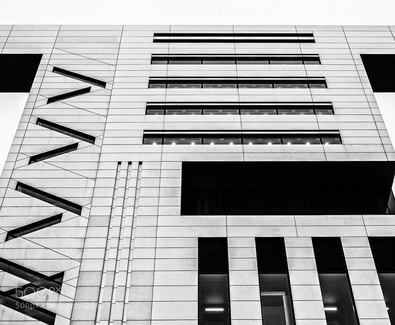 Olympus OM-D E-M5 II sample photo. London photography