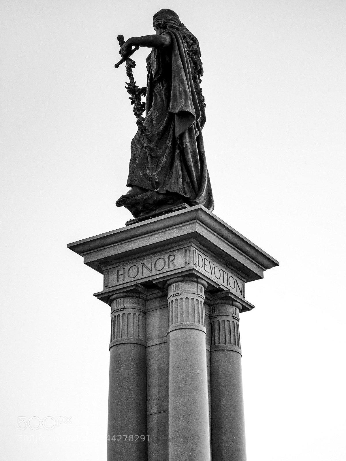 Olympus OM-D E-M10 II sample photo. Masonry. photography
