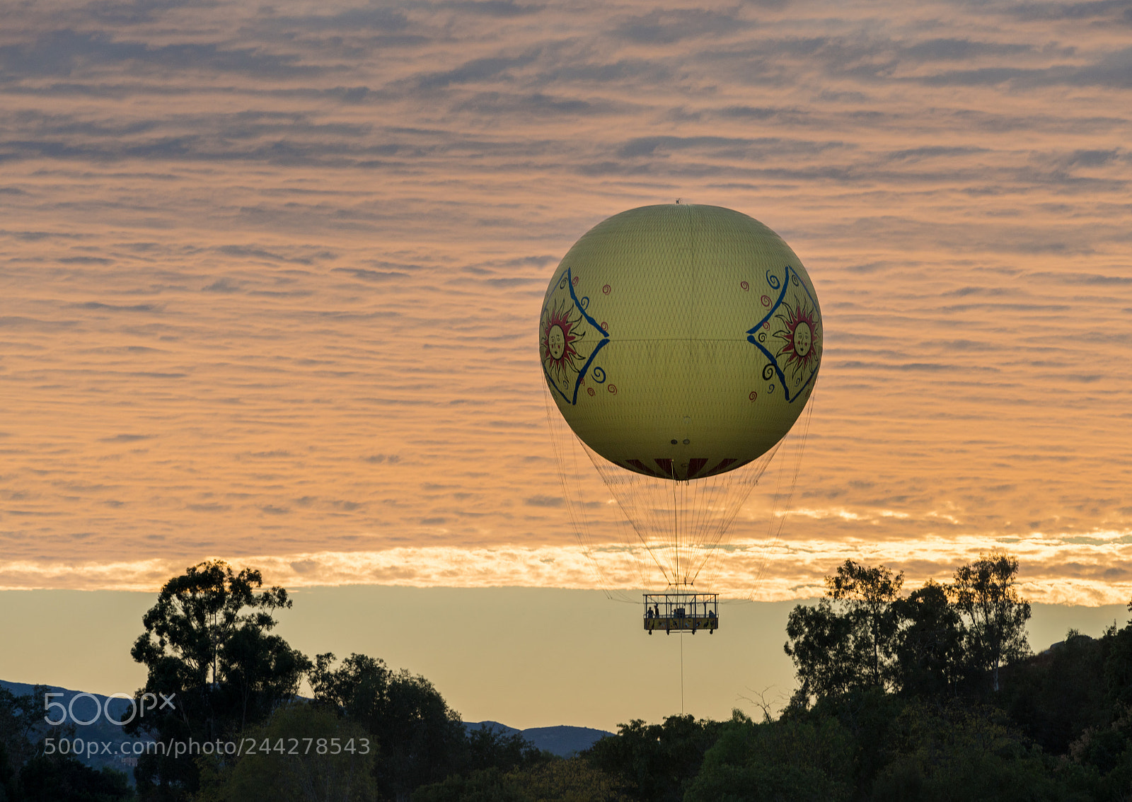 Sony a7R II sample photo. Balloon ride at san photography
