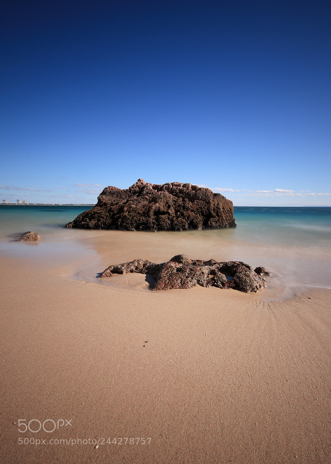 Canon EOS 77D (EOS 9000D / EOS 770D) sample photo. Beach with turquoise sea photography