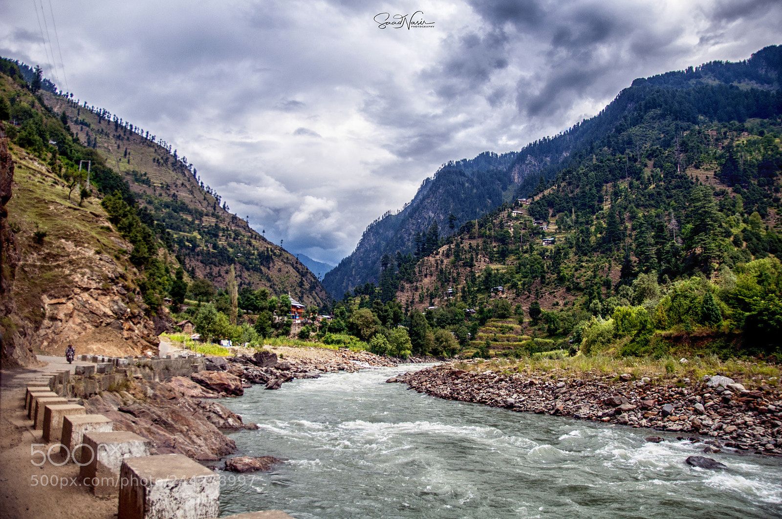 Nikon D5000 sample photo. The river neelum photography