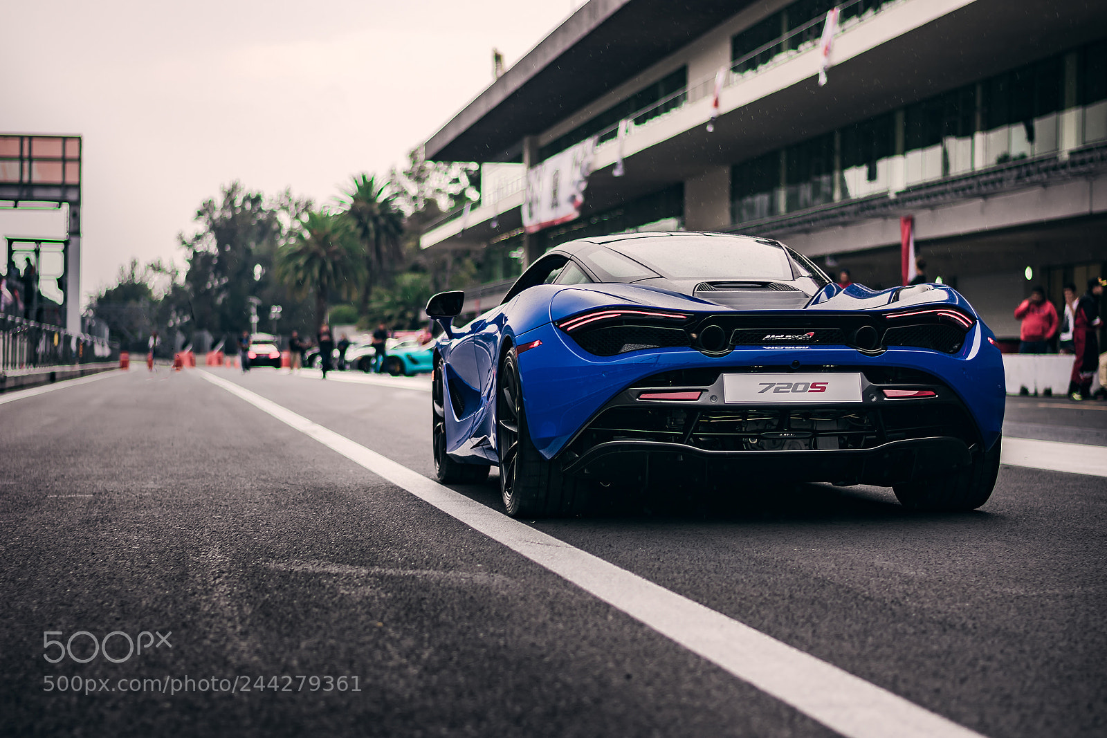 Nikon D3400 sample photo. Mclaren 720s paris blue photography