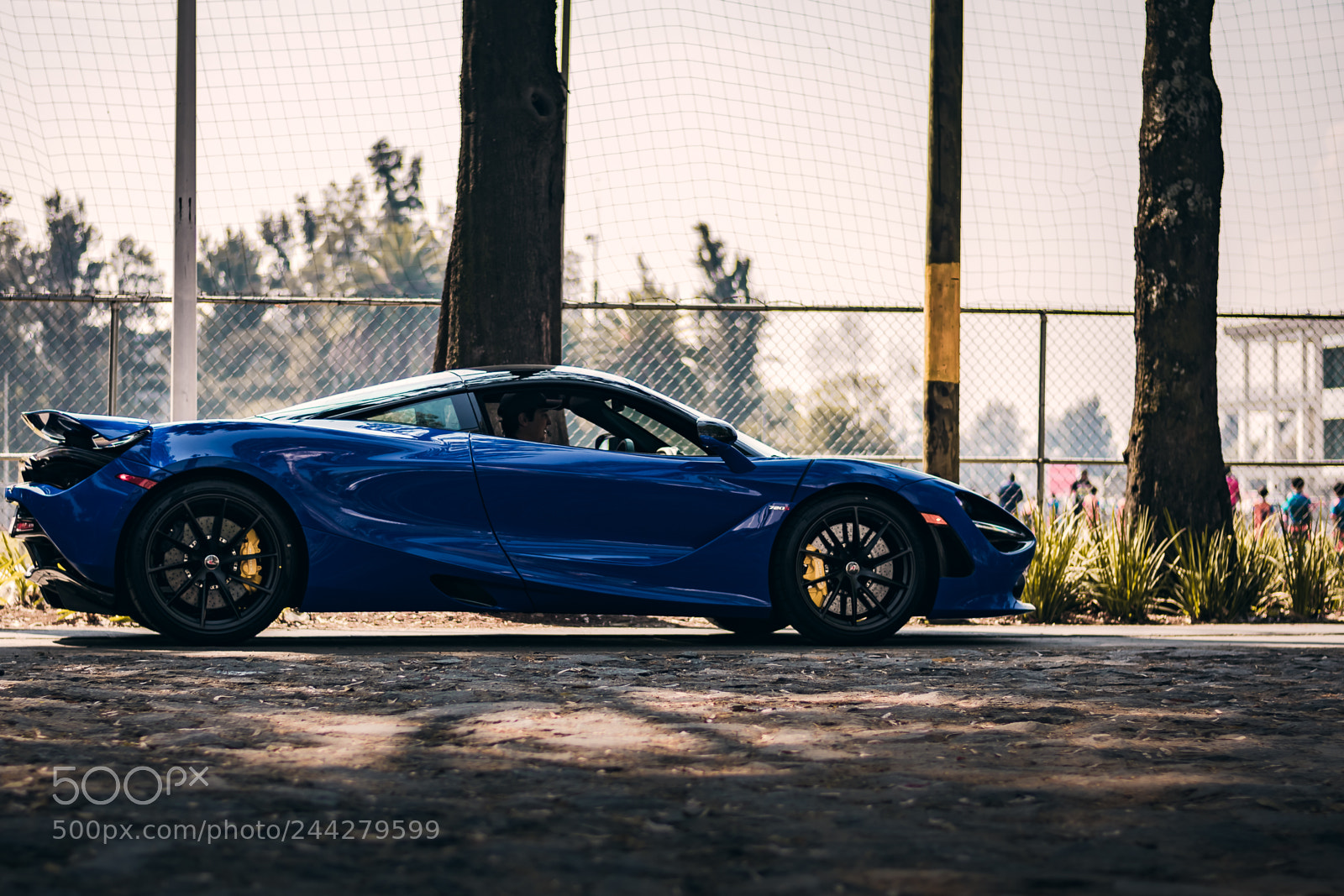 Nikon D3400 sample photo. Mclaren 720s paris blue photography
