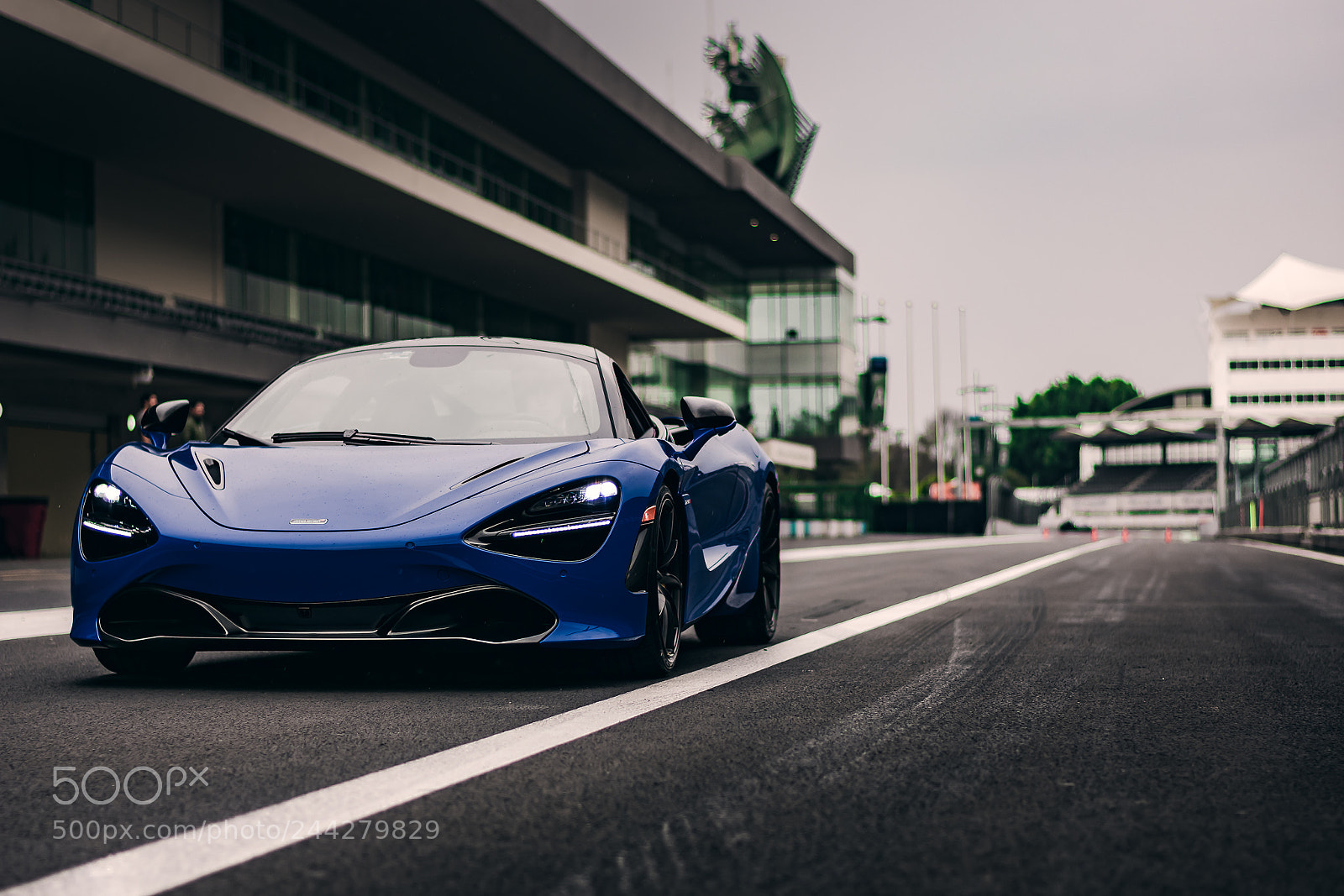 Nikon D3400 sample photo. Mclaren 720s paris blue photography
