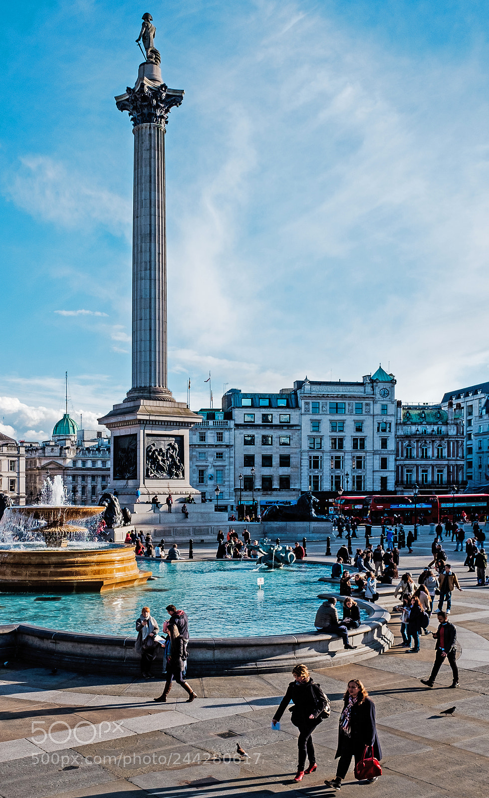 Fujifilm X70 sample photo. Trafalgar square classic chrome photography