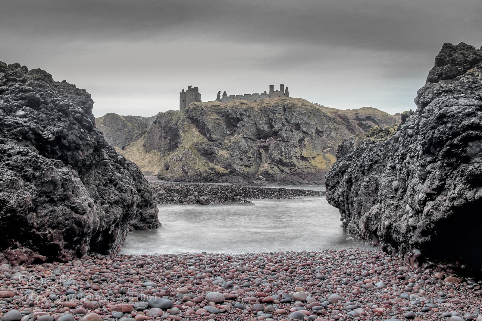 Canon EOS 77D (EOS 9000D / EOS 770D) sample photo. Dark rocks photography