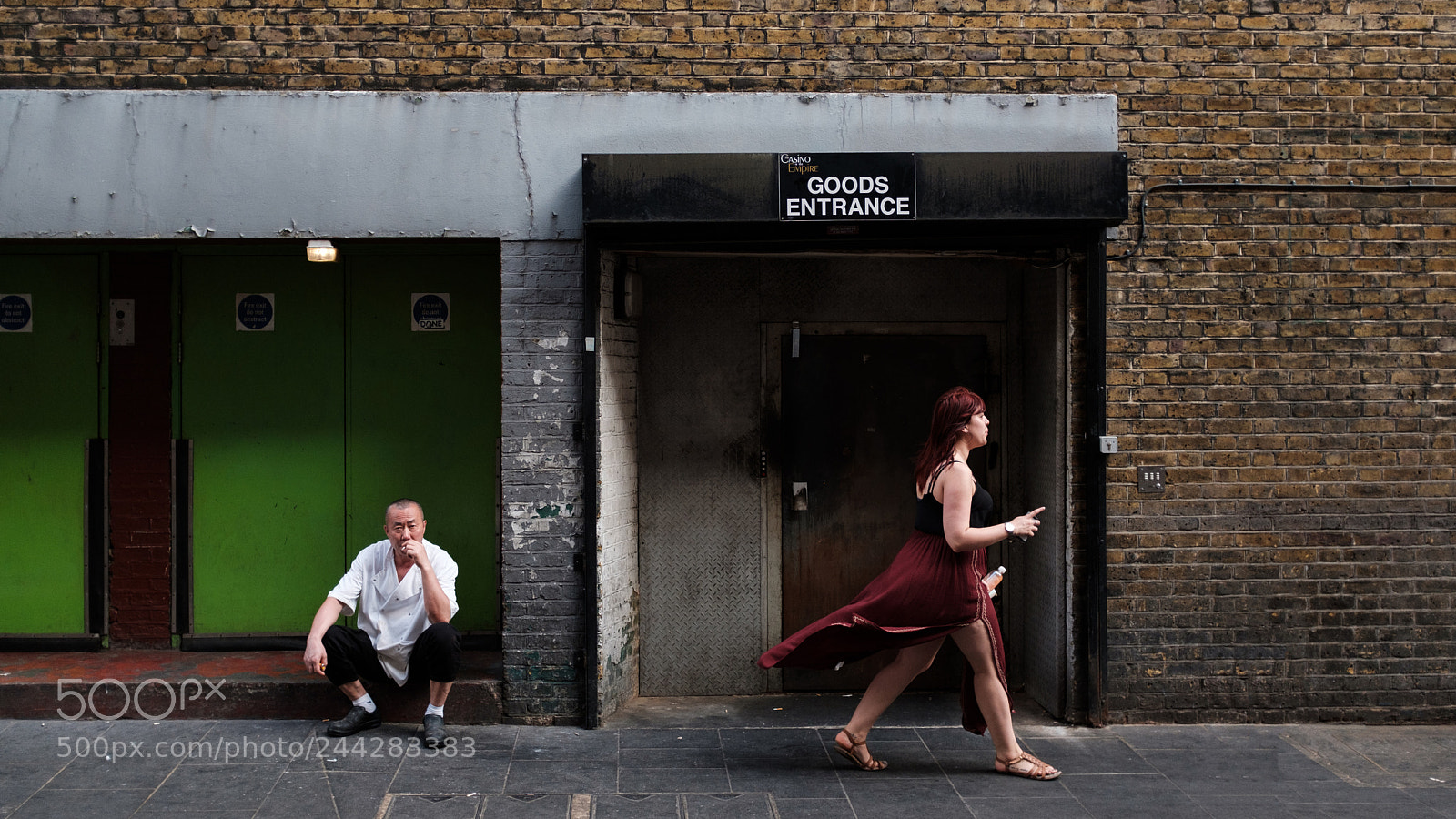 Fujifilm X100F sample photo. A stroll through london's photography