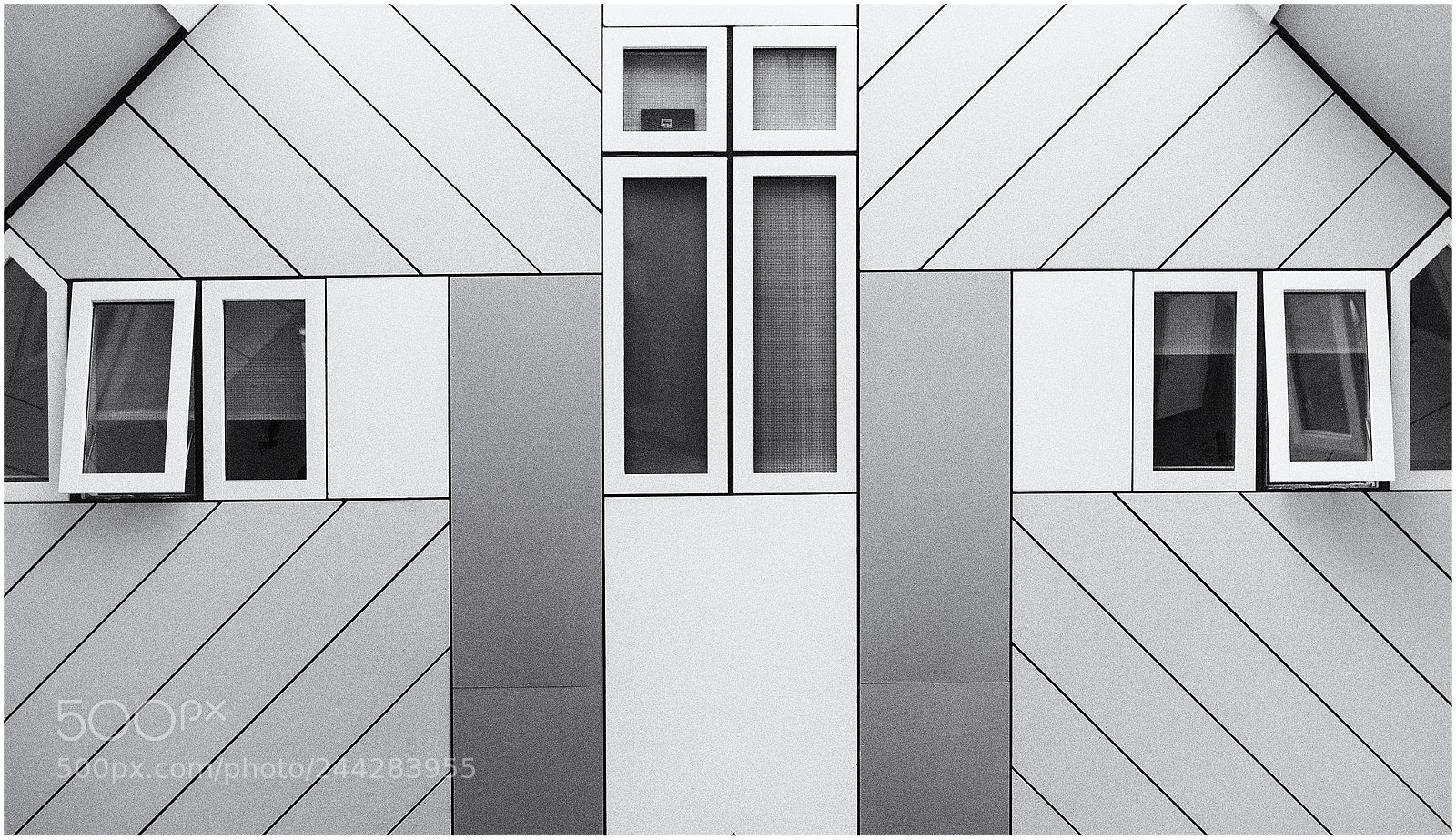 Canon EOS 7D Mark II sample photo. Rotterdam abstract photography