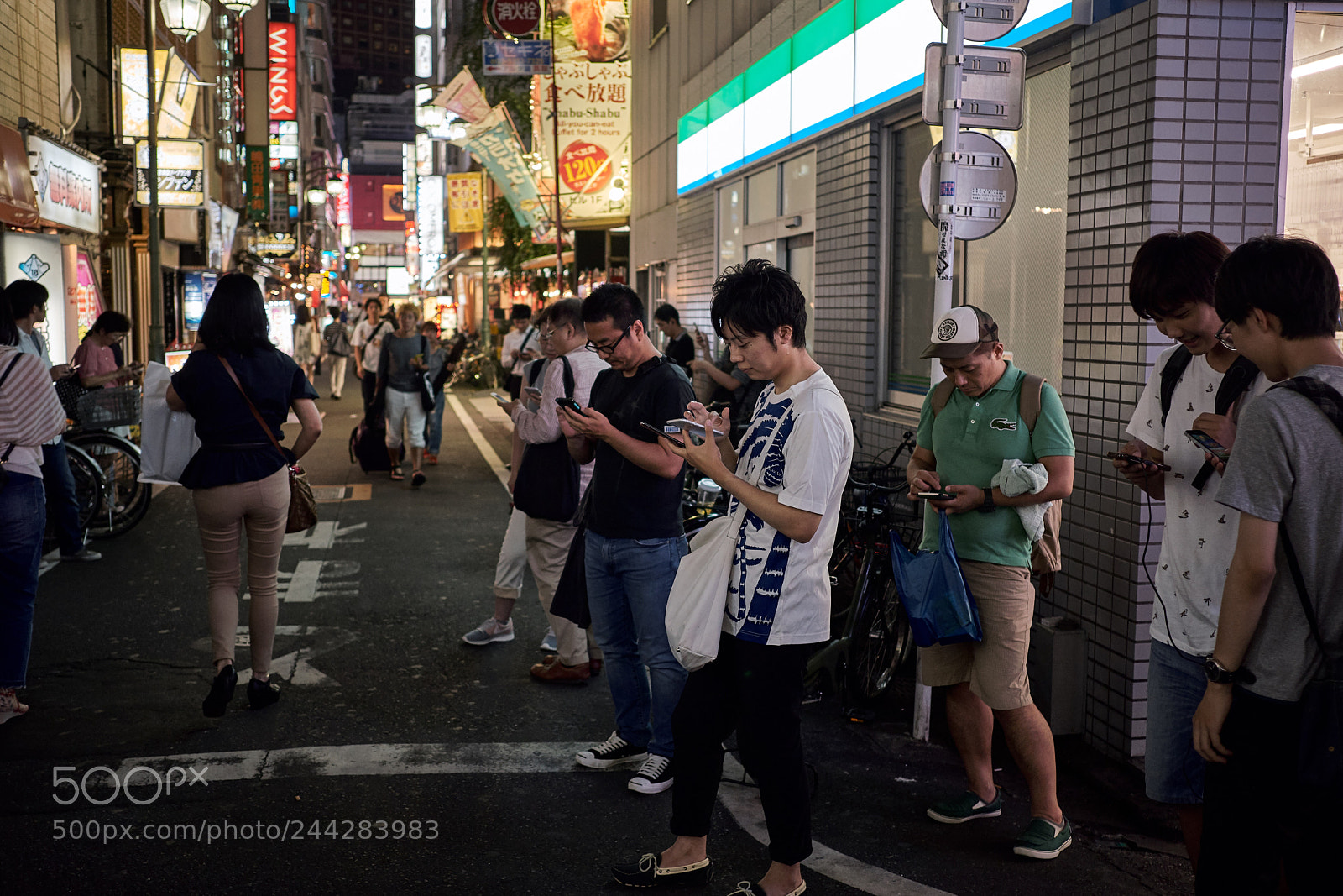 Fujifilm X-T20 sample photo. Pokomons  en kabukicho photography