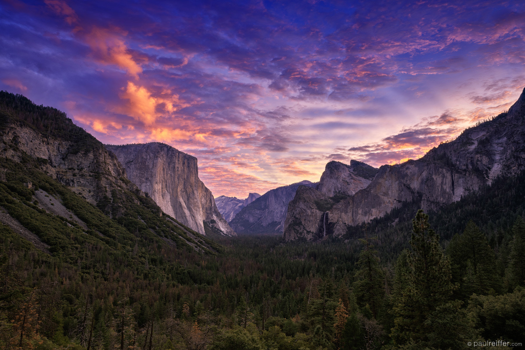 Phase One IQ3 100MP sample photo. Yosemite sunrise photography