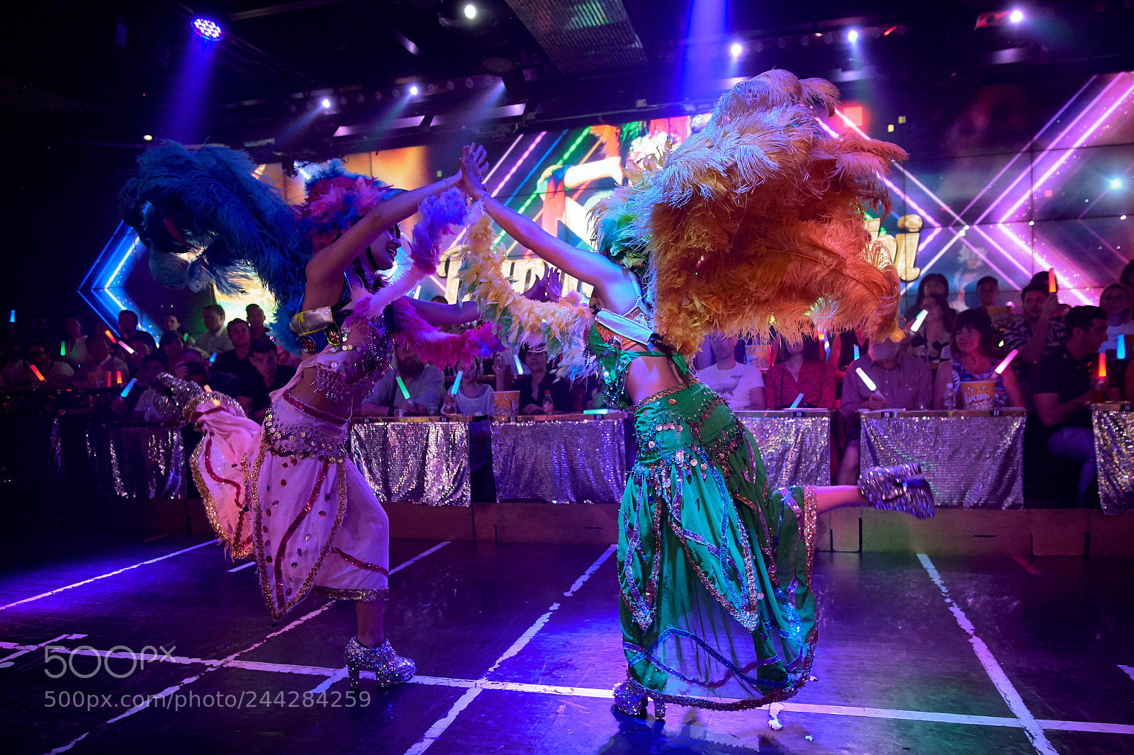 Fujifilm X-T20 sample photo. Robot restaurant photography