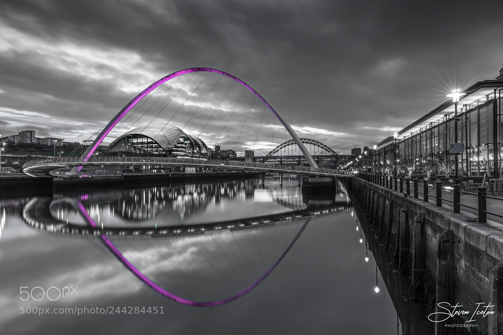 Sony a7R III sample photo. Newcastle quayside photography
