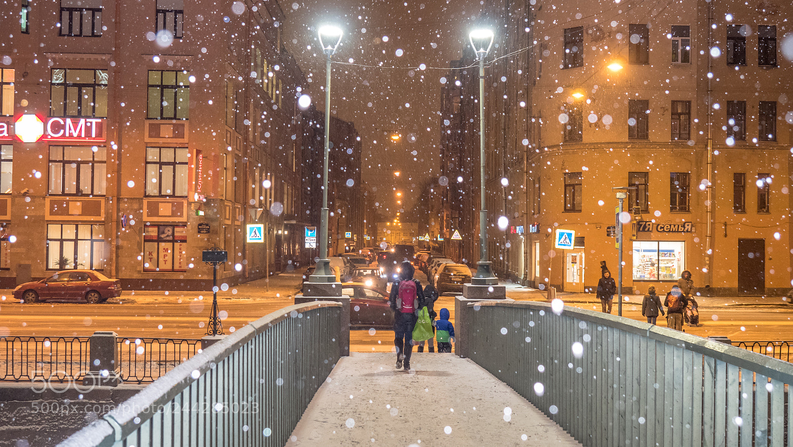 Olympus OM-D E-M5 II sample photo. City snowfall photography