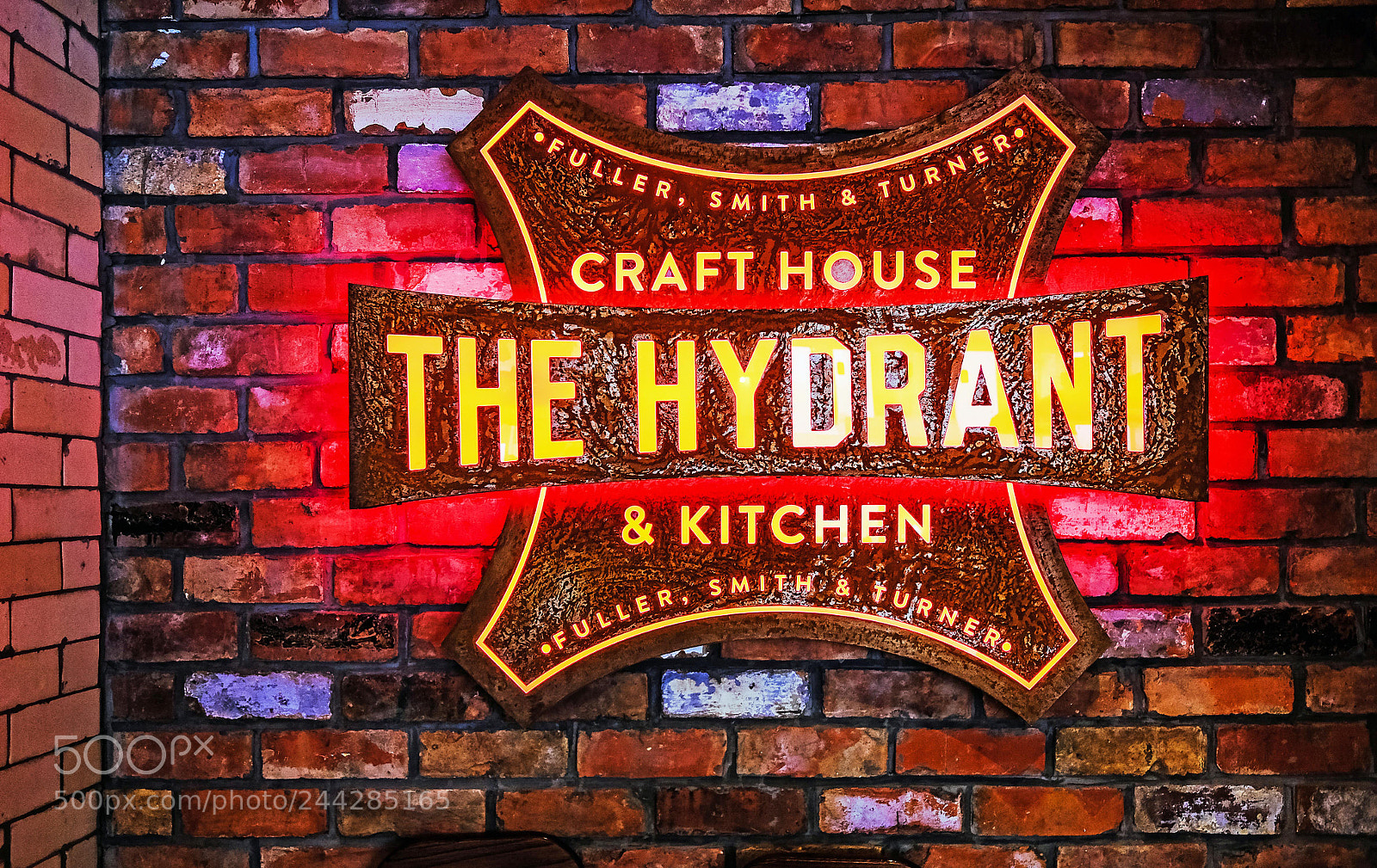 Fujifilm X70 sample photo. Sign the hydrant pub photography