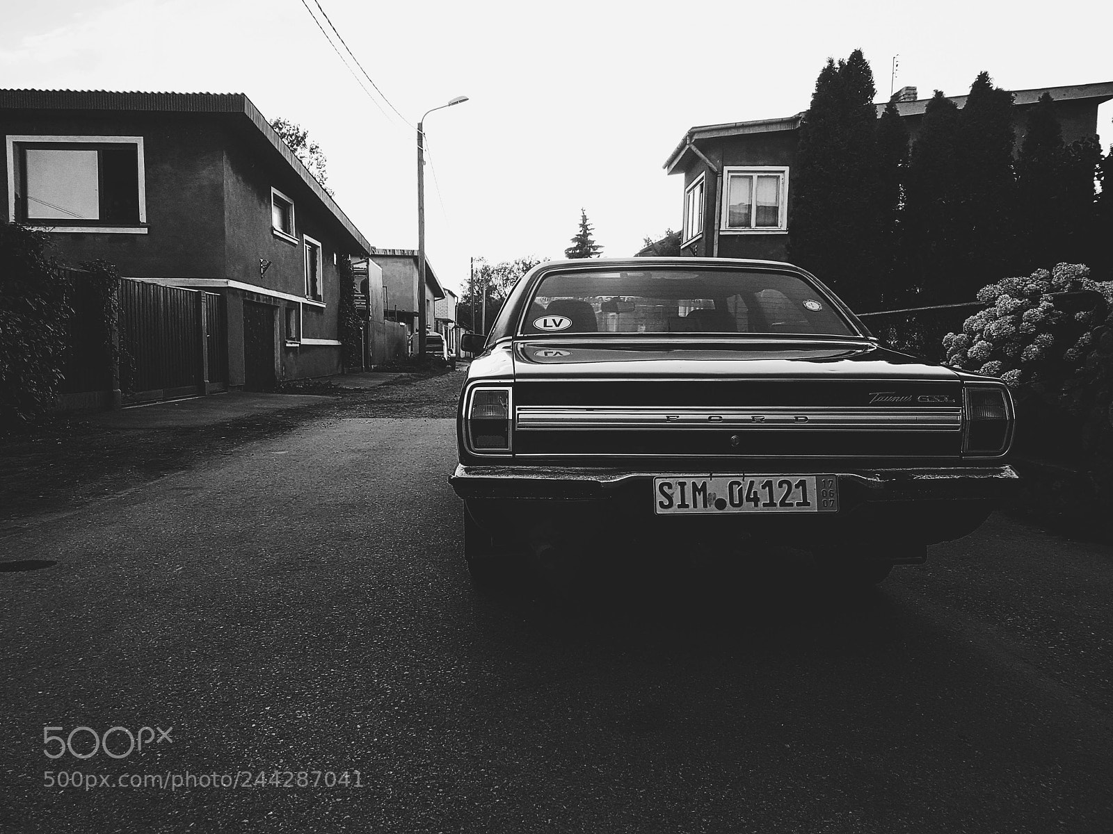 Samsung Galaxy S7 Edge sample photo. Black&white ford photography