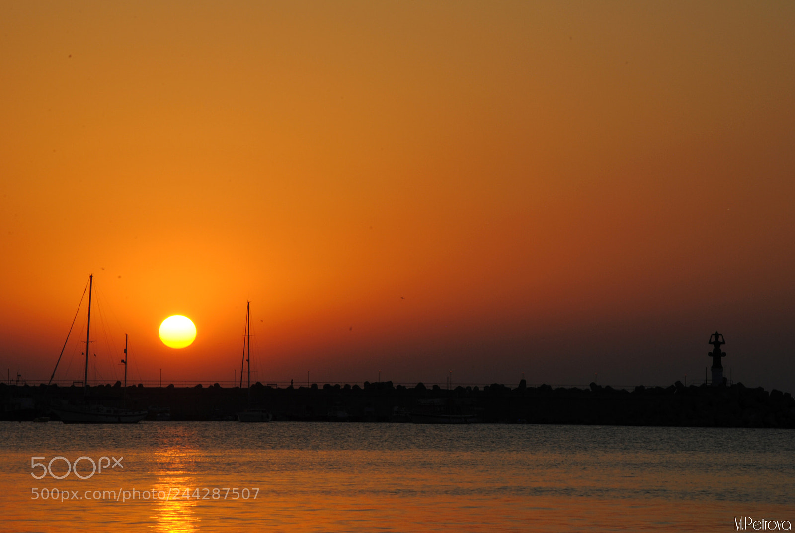 Nikon D3000 sample photo. Sunrise over the port photography